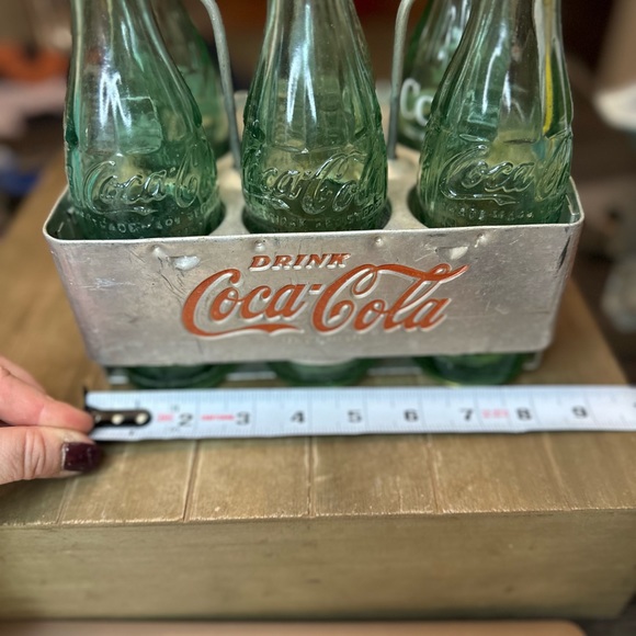 Vintage Coca-Cola Metal 6 pack bottle carrying container. - Picture 10 of 10